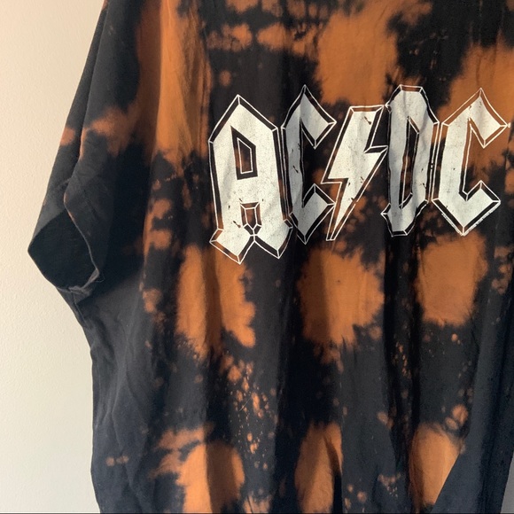 Men’s AC/DC T-Shirt - Picture 2 of 5